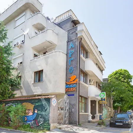 Family Apartments Argo *